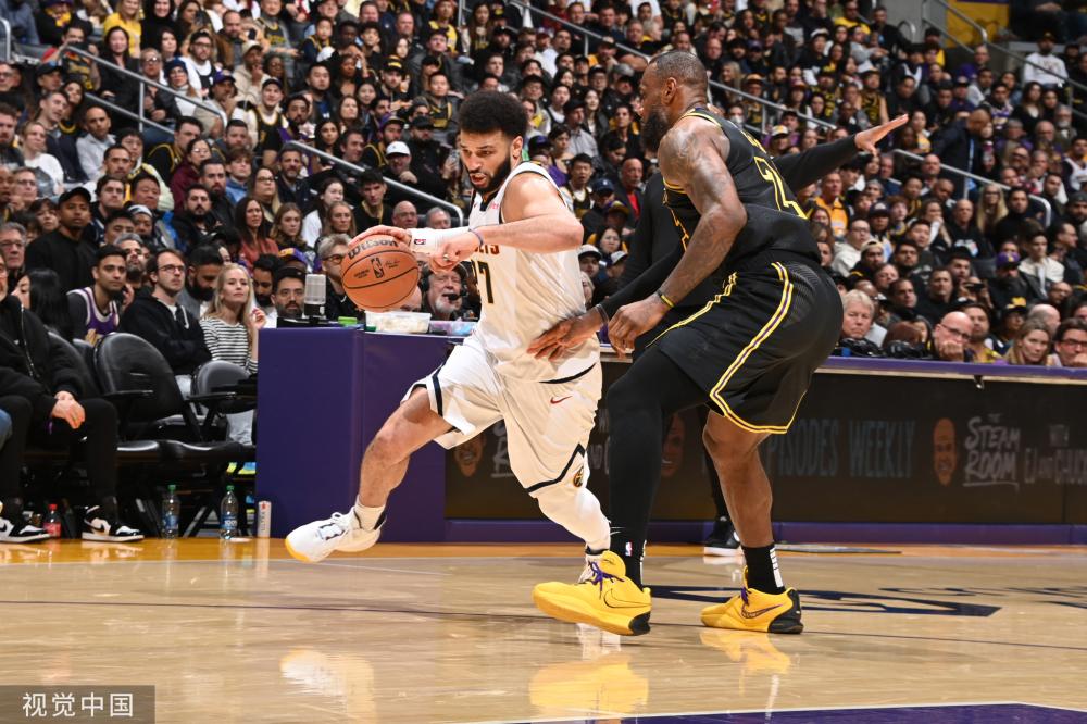 地融入球队 地融入球队